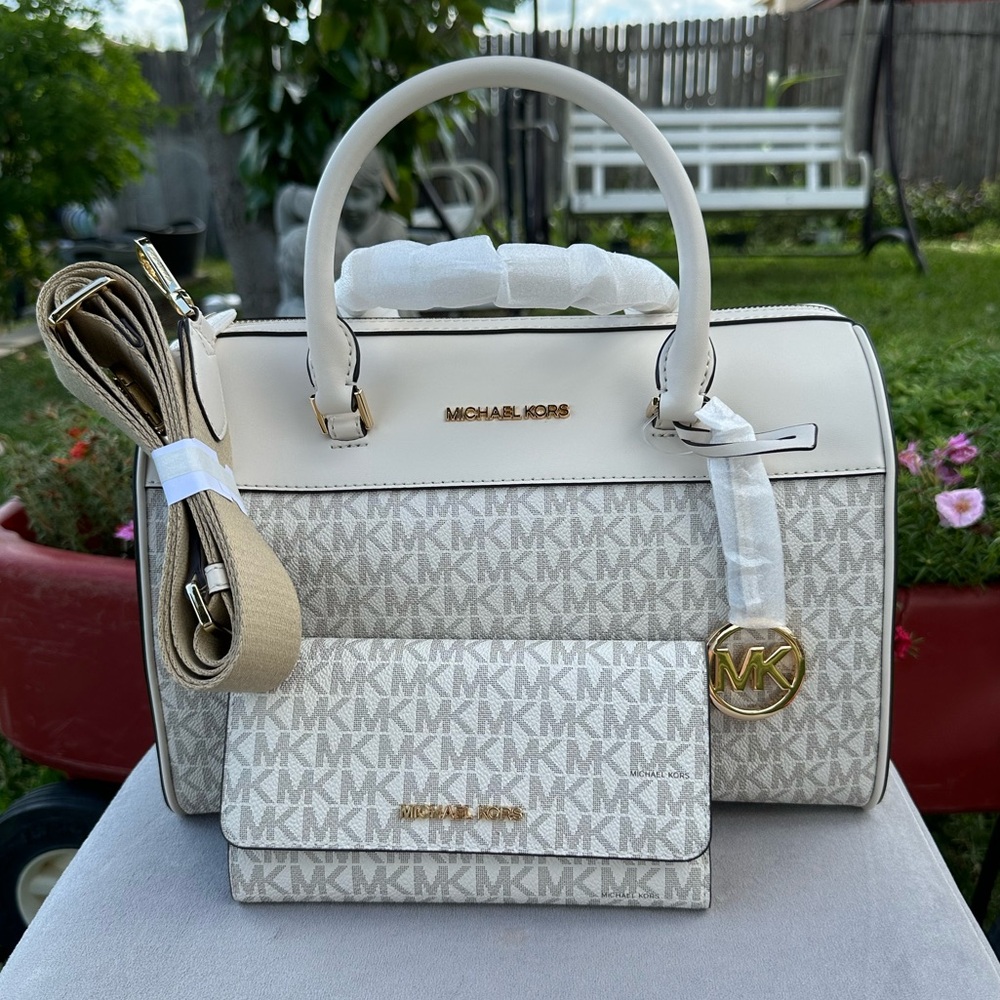 Michael Kors purse and wallet